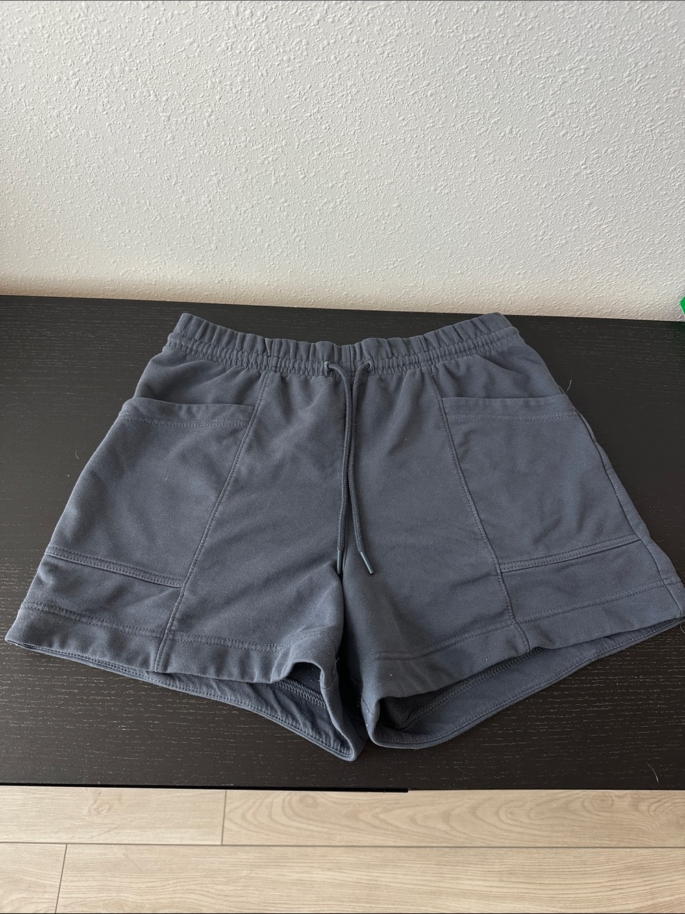 Athleta Small Charcoal Gray Blue Women's Drawstring Lounge Shorts